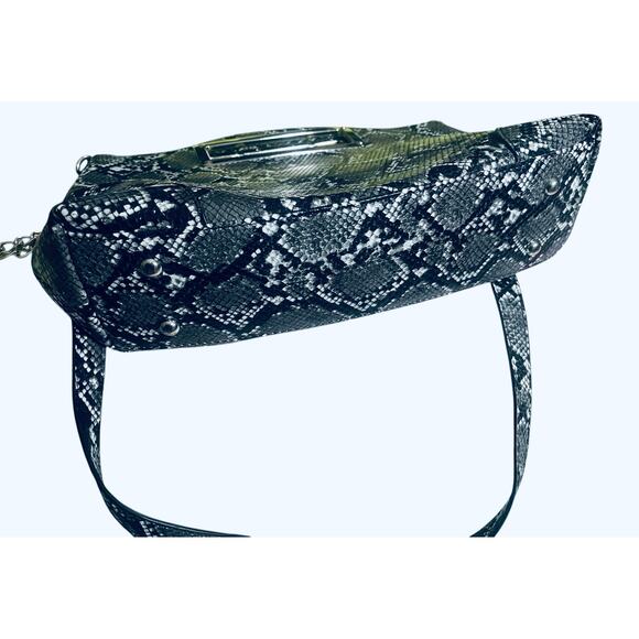 Cato Faux Leather Snakeskin Embossed Shoulder Bag in Black, White and Gray - Picture 6 of 9